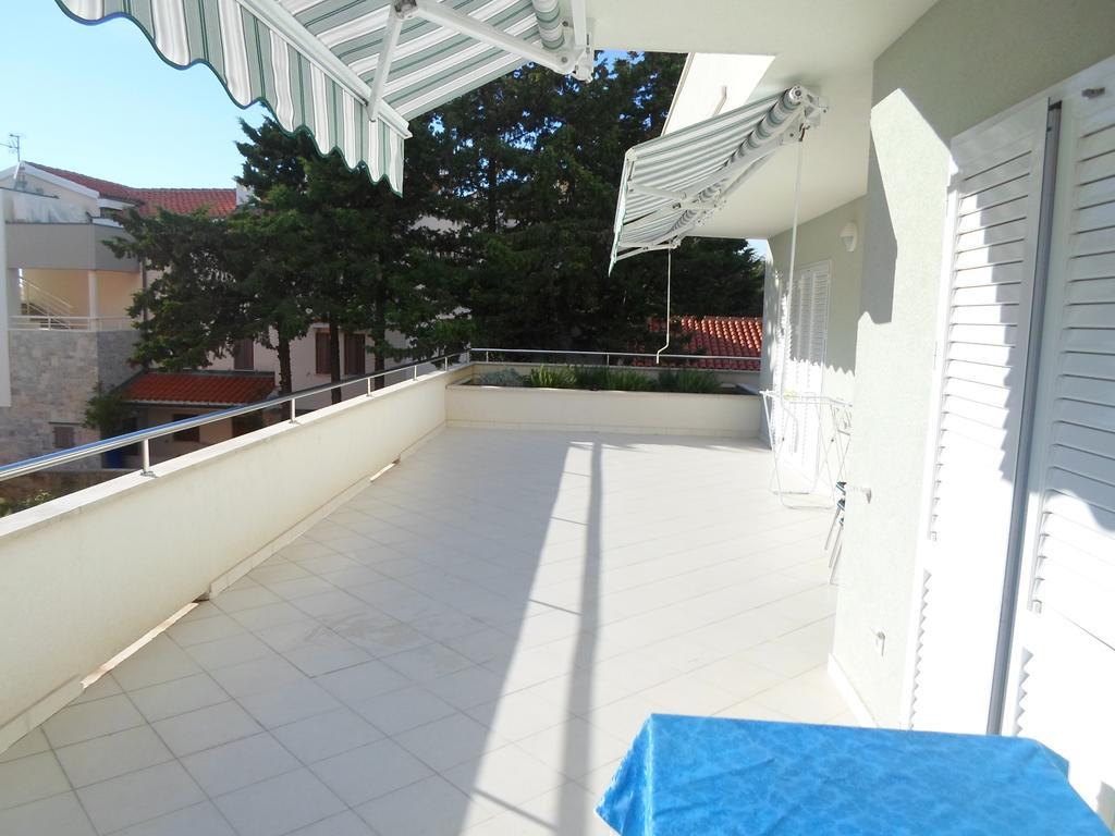 Apartments Biba نوفاليا الغرفة الصورة