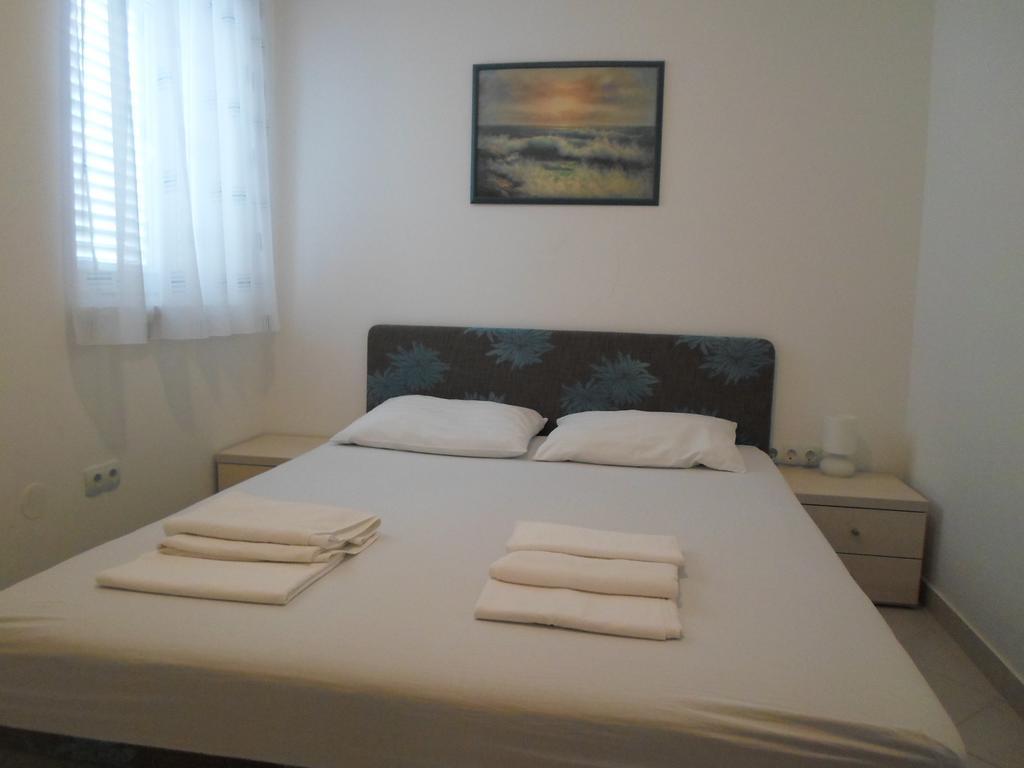 Apartments Biba نوفاليا الغرفة الصورة